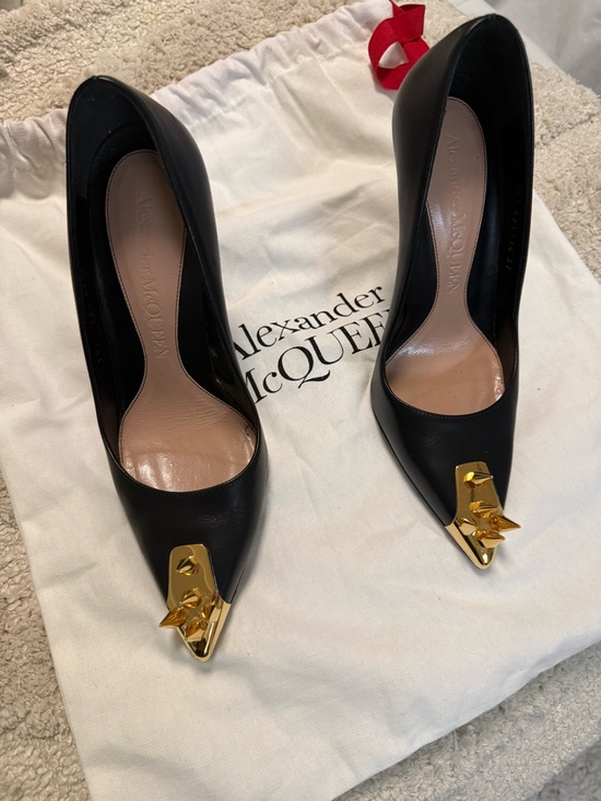 Alexander McQueen Shoes - Alexander McQueen Black Leather Pointed Pumps with Gold Sculptural Toe